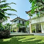 Villa Khasaya